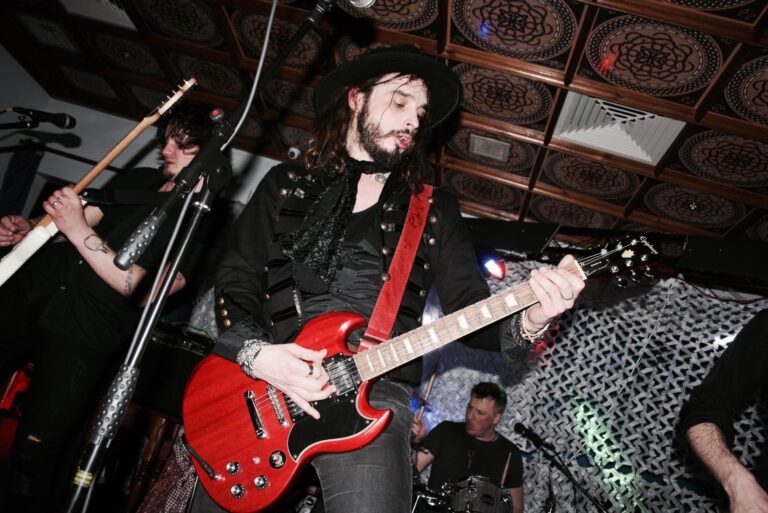 Superhooch – Interview