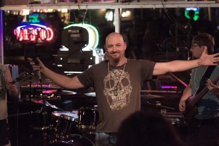Shovelbelt – Interview