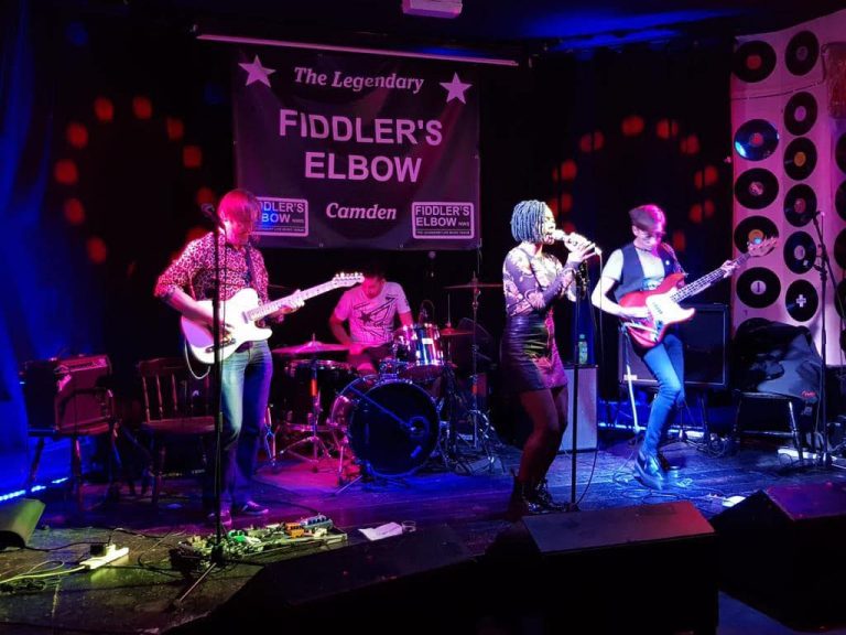The Outers – Interview
