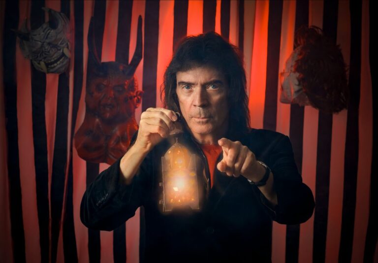 STEVE HACKETT LAUNCHES ‘CIRCO INFERNO’