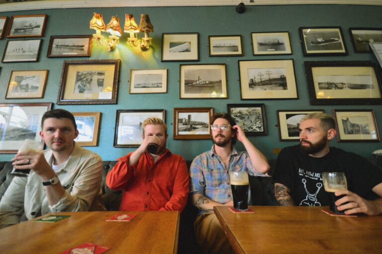 SWAN HILL – Interview