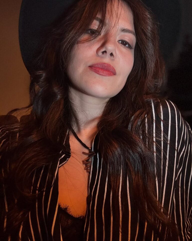 Dani Hart – Interview