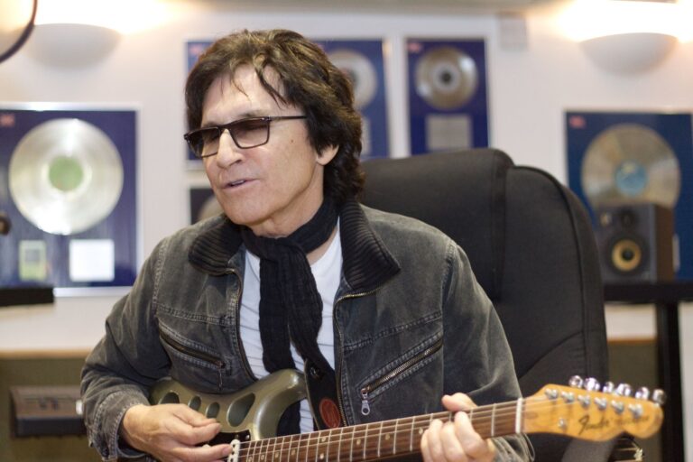 RUSS BALLARD RETURNS WITH NEW SINGLE & VIDEO “NEW YORK GROOVE”