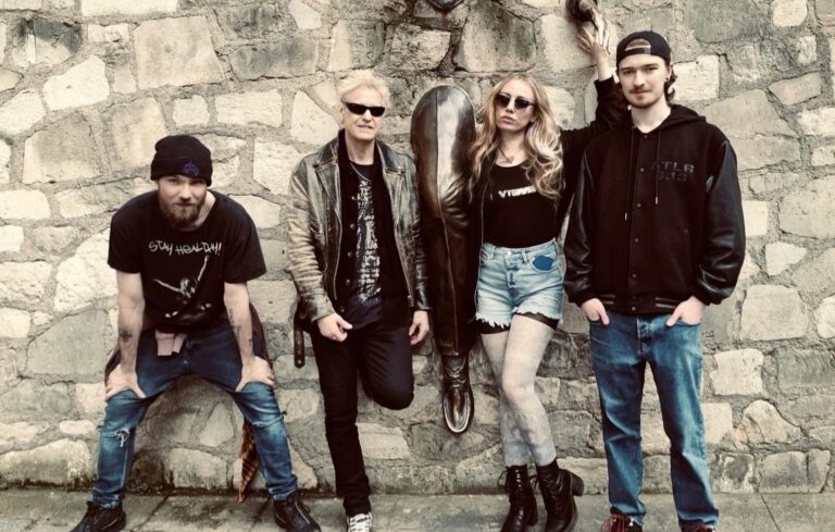 Healthy Junkies – New Interview