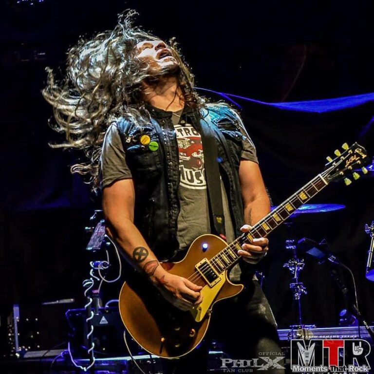 PHIL X & THE DRILLS