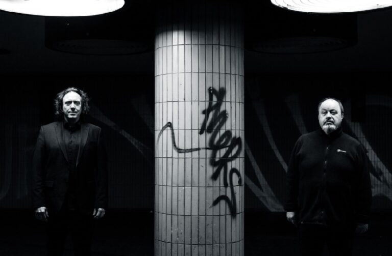 Steve Rothery and Thorsten Quaeschning Bioscope