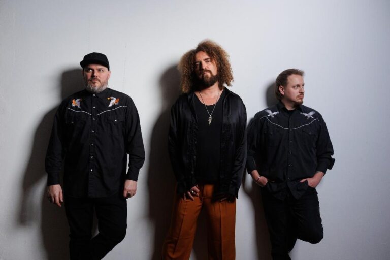 AK & The Red Kites