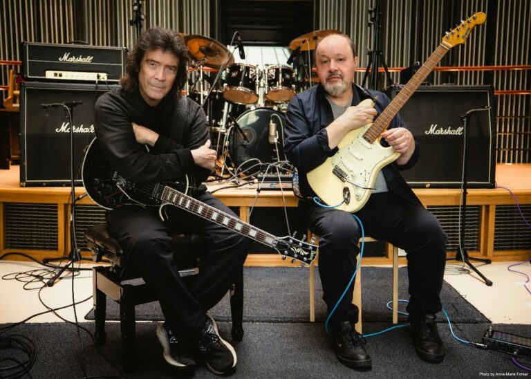 STEVE HACKETT & STEVE ROTHERY announce long-awaited collaborative album ‘The Roaring Waves’